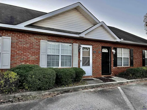 256 Katelyn Cir, Warner Robins, GA 31088