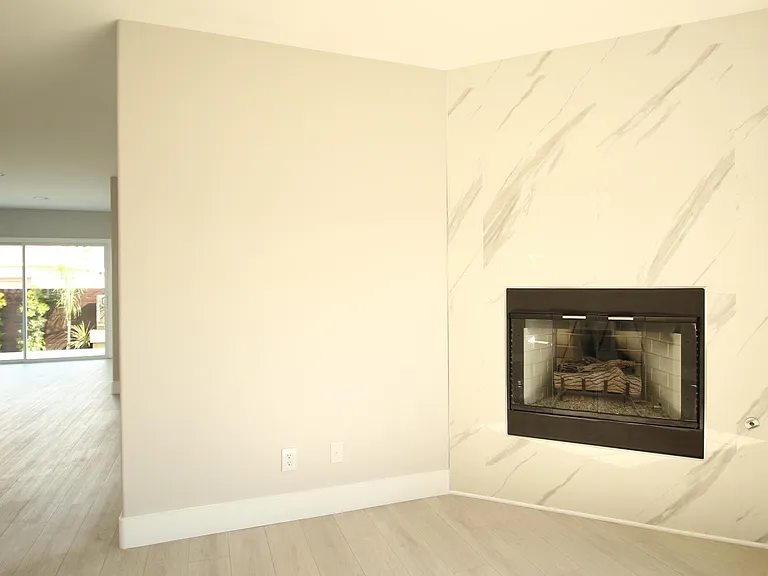 832 Rose Ave — Photo 18