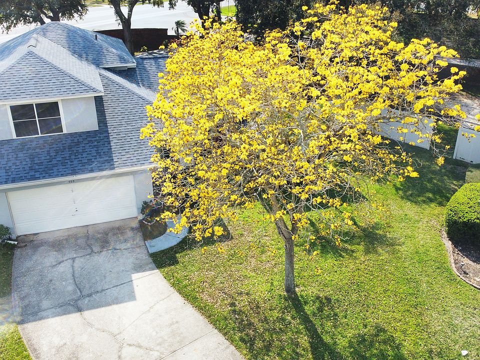 1st image of 303 Sterling Lake Dr