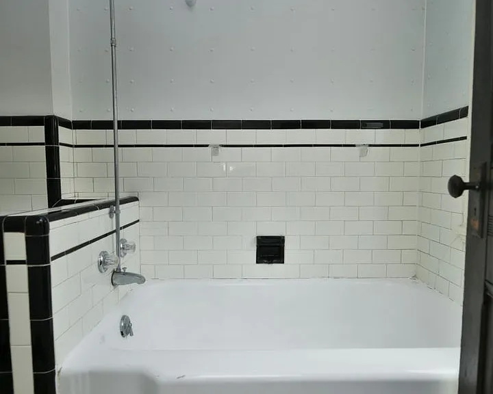2125 Saint Paul St — Photo 17