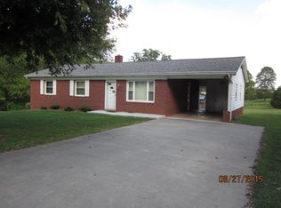 247 Hamby Mountain Rd, Purlear, NC 28665