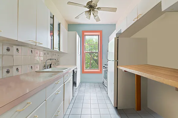 Sold by Compass | media 17