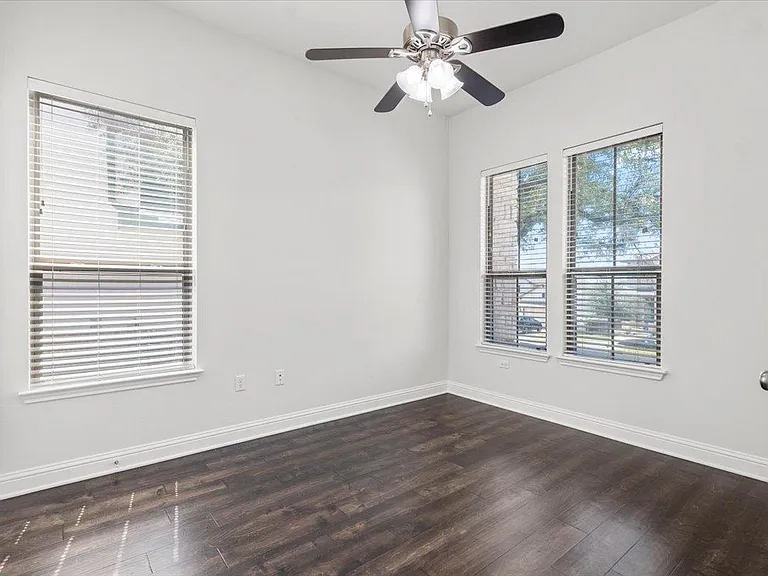 6717 Vicenza Dr — Photo 5