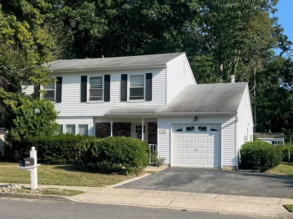 24 Flintlock Drive, Howell, NJ 07731