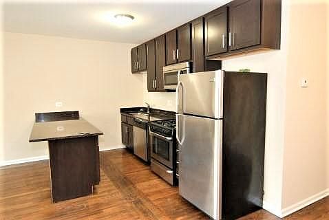 3rd image of 2065 W Jarvis Ave Unit 3E