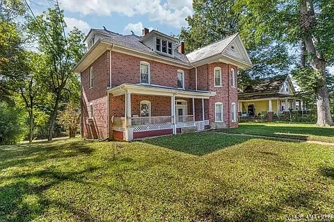 107 W End Blvd — Photo 15