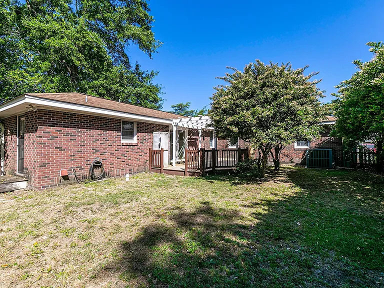 941 Evergreen Ave — Photo 44