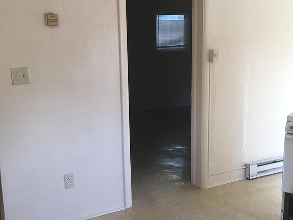 Living room to bedroom 
