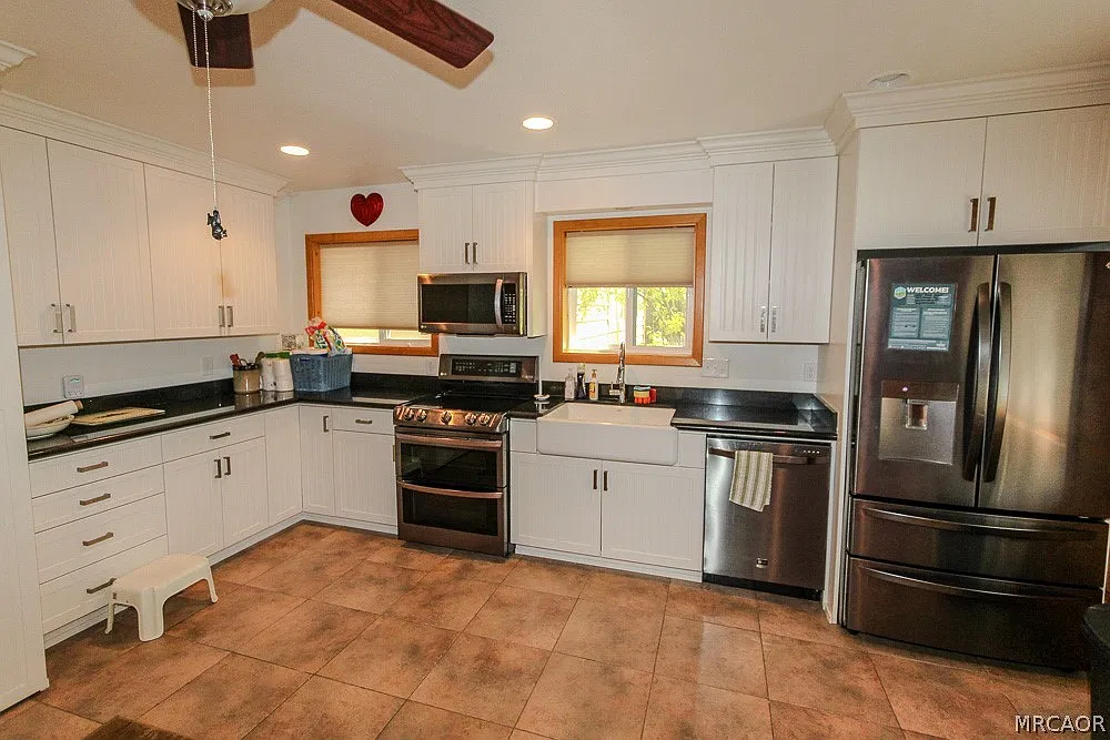 2 bed, 2.0 bath, 1332 sqft, $2,000 — Photo 4