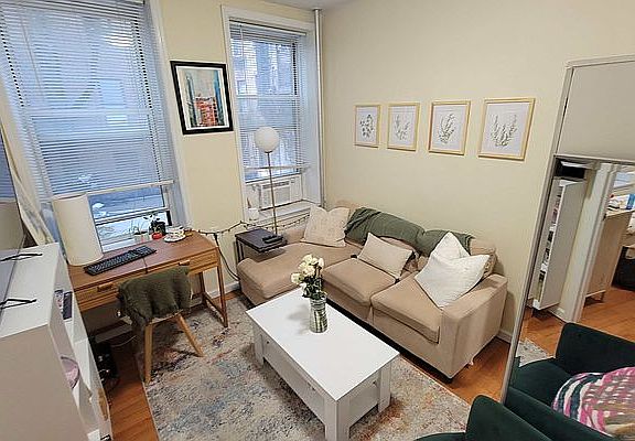 3rd image of 12 Delancey St APT 1