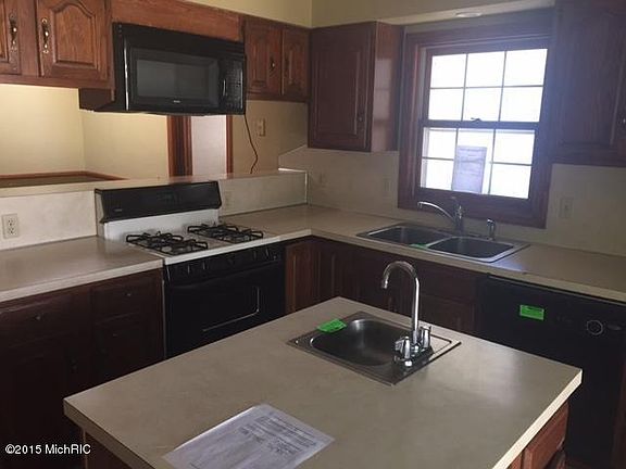 4th image of 4441 Edgemont Dr SW