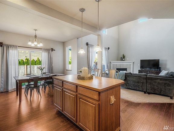 4th image of 8703 187th Street Ct E