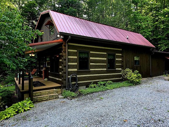 5th image of 2824 Mary Ridge Farm Rd