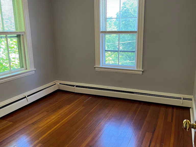 13 Forest Ave #2 — Photo 8