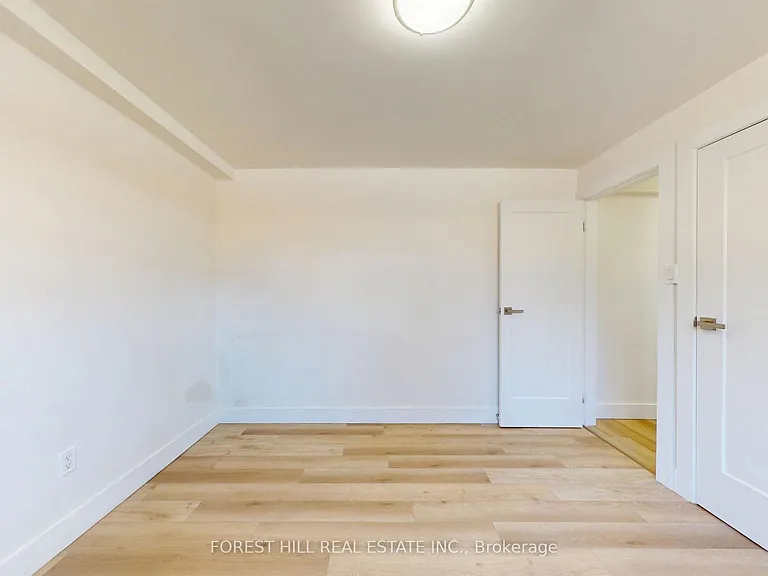 29 Wesley St #1 — Photo 13