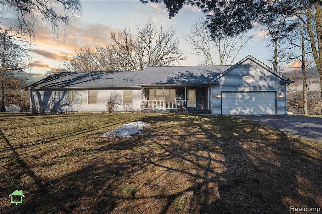 2221 Old Ln, Waterford, MI 48327 Zillow