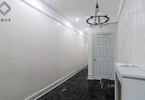 4th image of 1302 Pacific St #5B