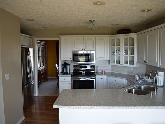 3rd image of 3011 W Bonaire Ave