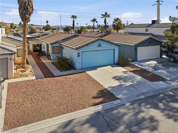 2870 Sandyfalls Way, Las Vegas, NV 89142