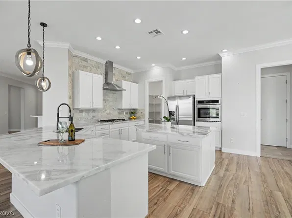 2073 Fountain City St, Henderson, NV 89052