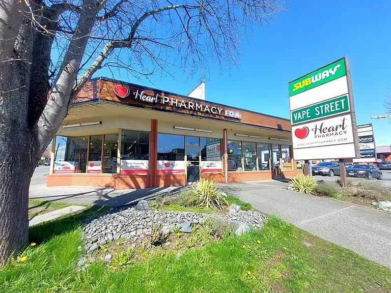 880-890 Esquimalt Rd #880 — Photo 10