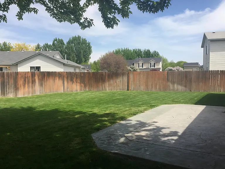 7184 E Hampton Ln — Photo 2