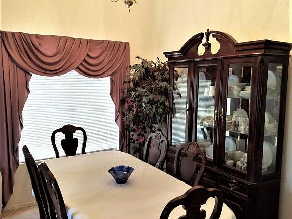 4th image of 3282 Rosburg St