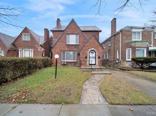 18489 Santa Rosa Dr, Detroit, MI 48221