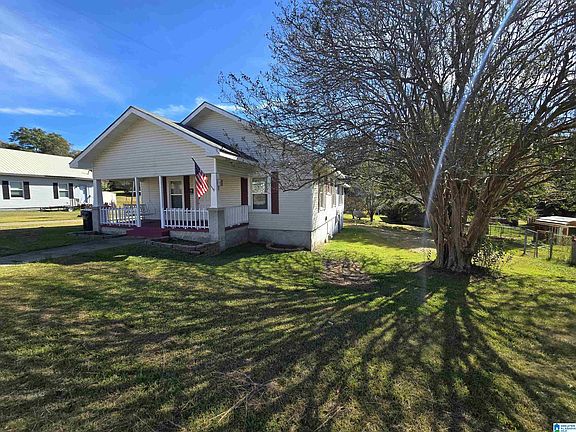 2nd image of 728 Verbena Ave