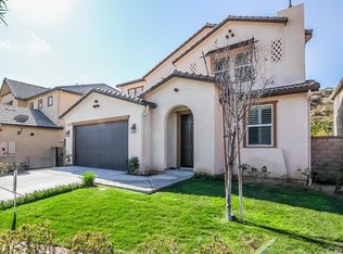 28825 Bellows Ct, Santa Clarita, CA 91354