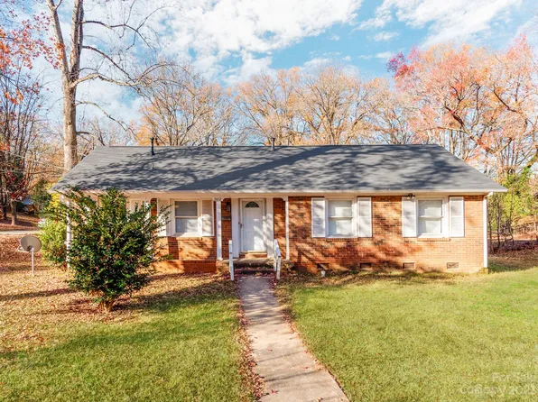 2812 Kenhill Dr, Charlotte, NC 28208