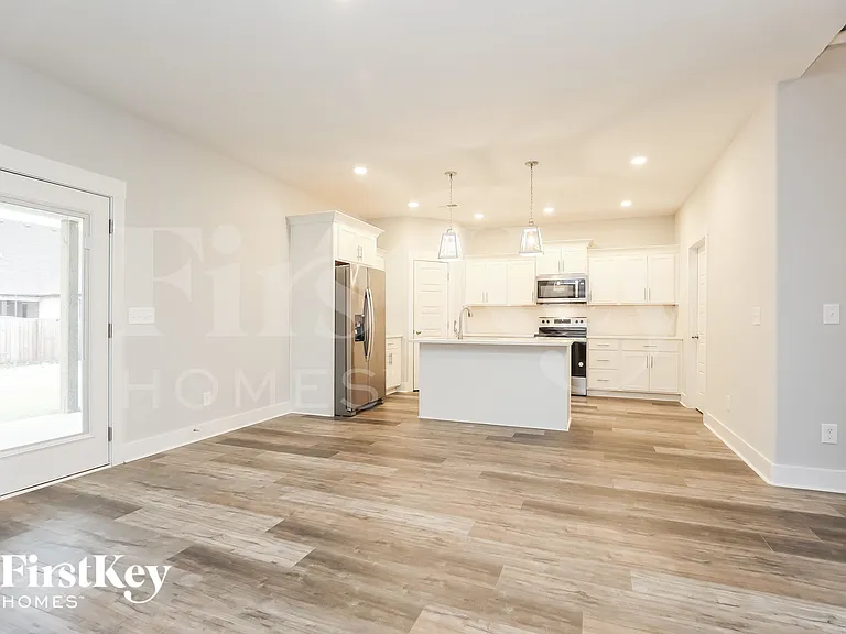 1413 Kingbird Dr — Photo 8