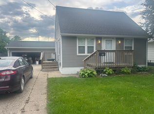 1920 E 22nd St, Des Moines, IA 50317