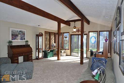4th image of 106 Parsons Pl