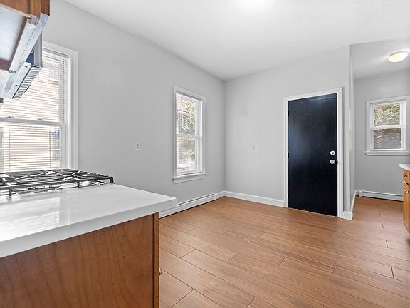 5th image of 782 Morton St Floor 2