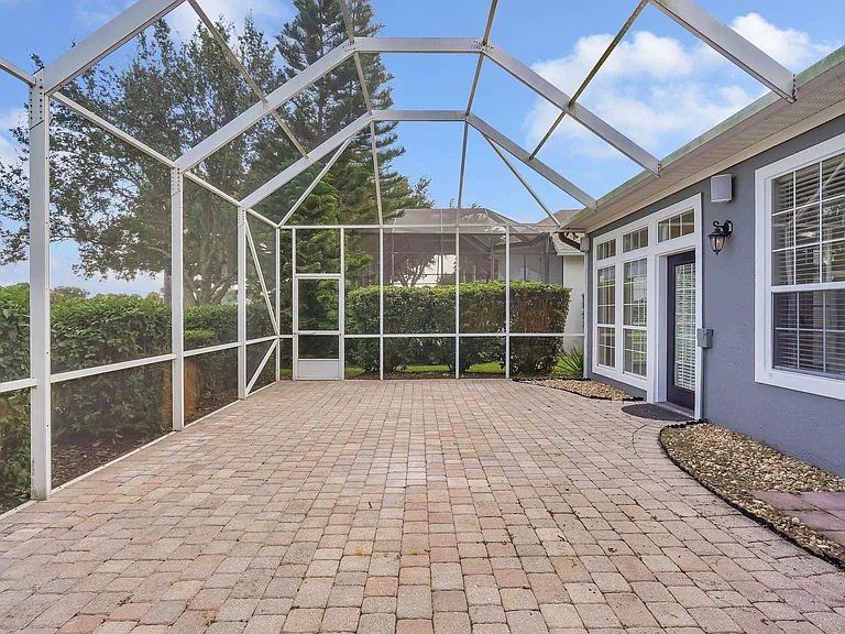506 Lakeway Dr — Photo 36