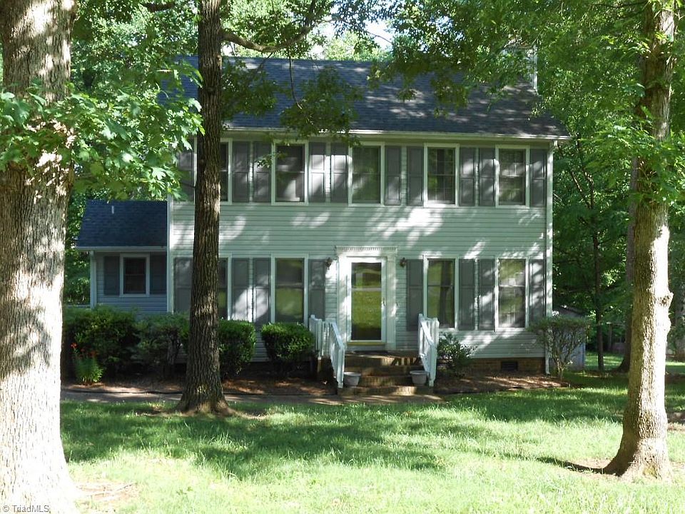 1st image of 424 Fairmont Dr