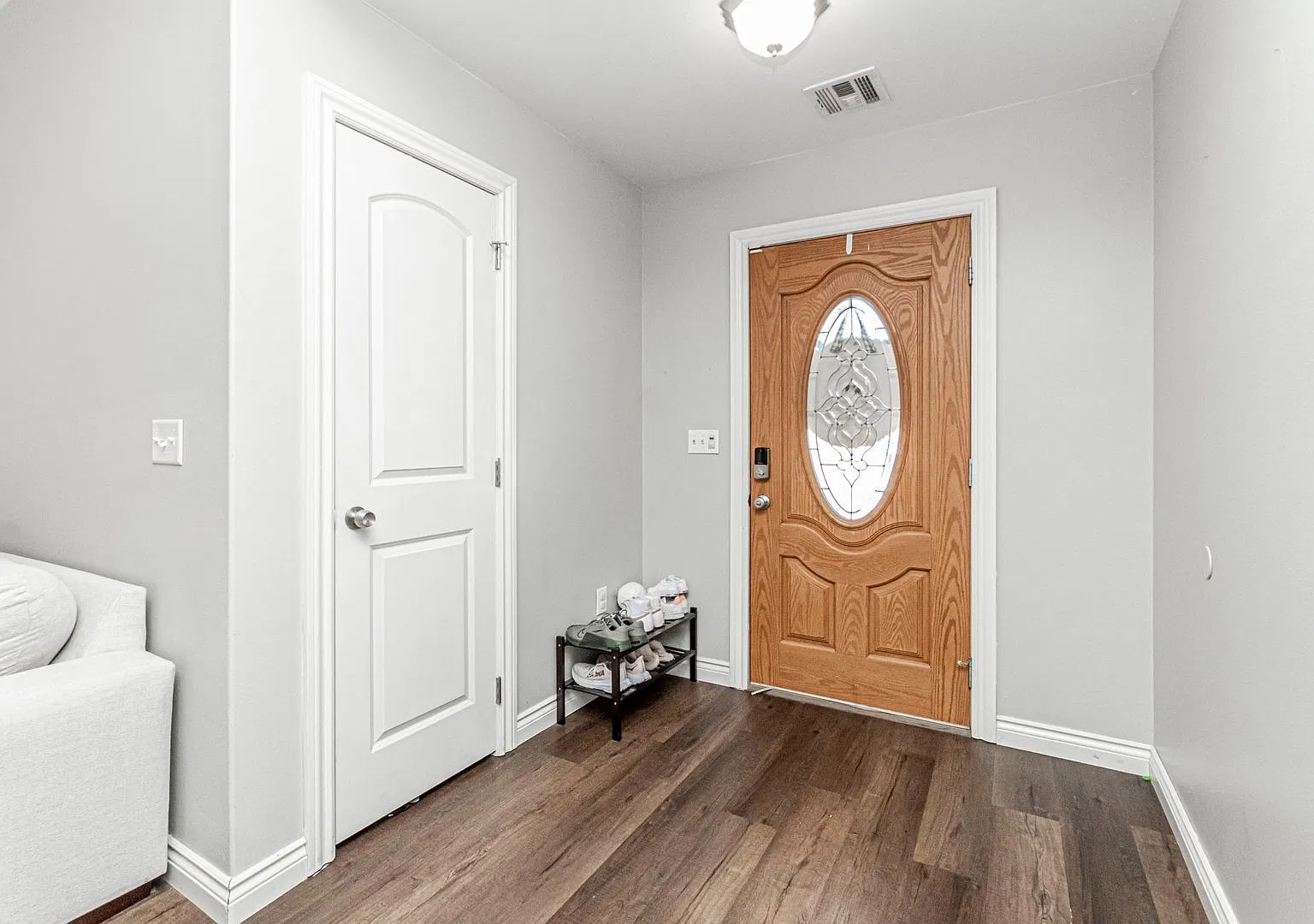 Please View 3D Virtual Walk-Through Before Scheduling a Showing — Photo 4
