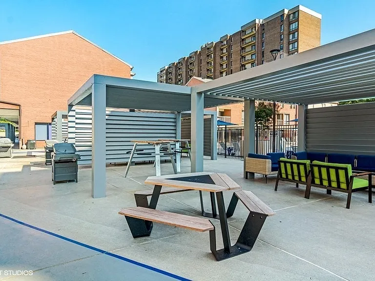 Nice shaded areas to grill and chill