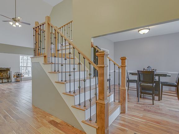 5th image of 2112 Richard Garrett Dr