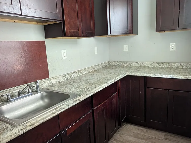 73 Gibbs St #22 — Photo 14