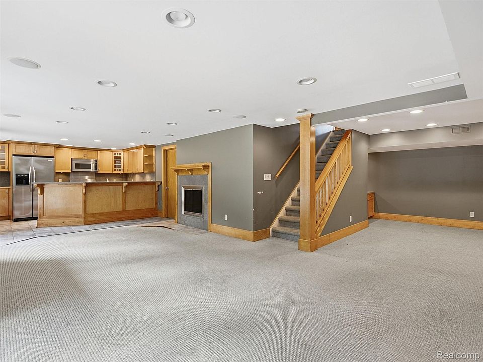 4430 Queens Way, photo 26