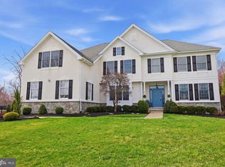 7 Millstone Dr, Newtown, PA 18940