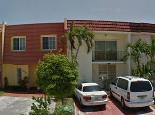 912 W 79th Pl, Hialeah, FL 33014