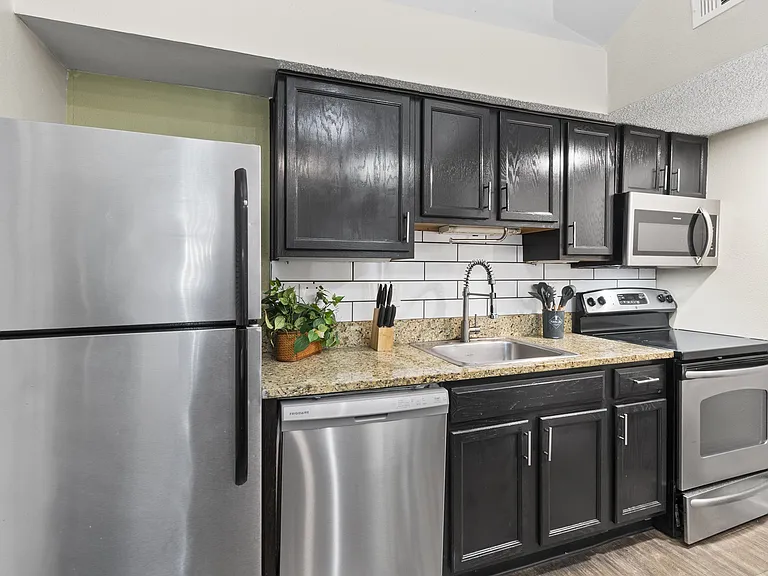 Fusion Orlando - Furnished Kitchen