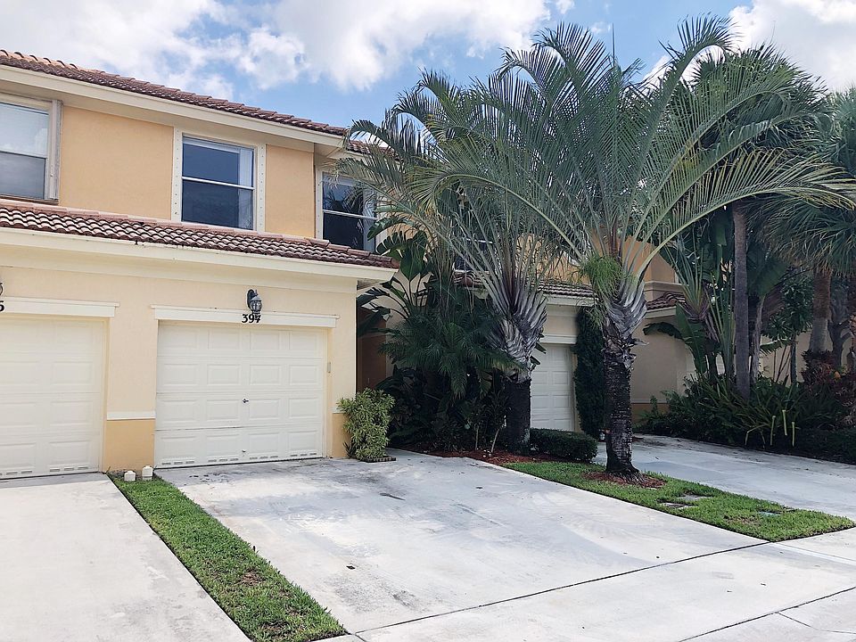 Home For Sale In Seminoles Lakes