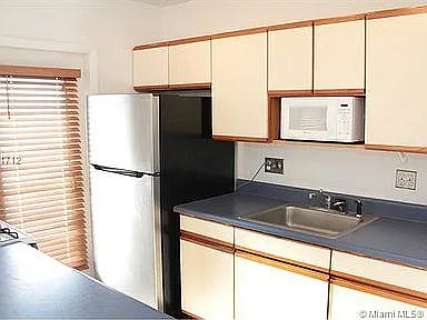 2700 NE 135th St — Photo 10
