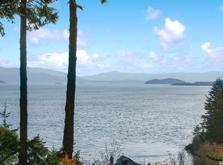 569 Sea Acres Rd, Olga, WA 98279