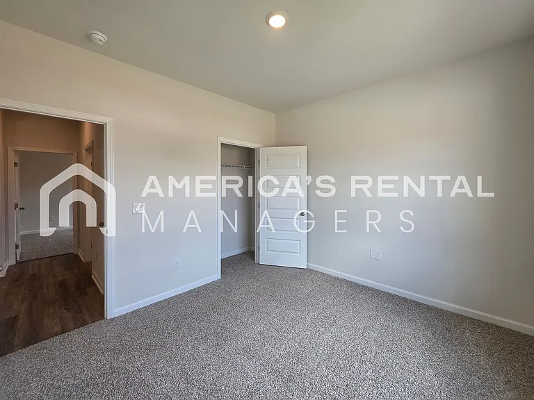 181 Keller Dr — Photo 11