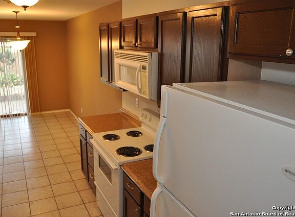 3rd image of 7907 RUSTIC PARK #7907